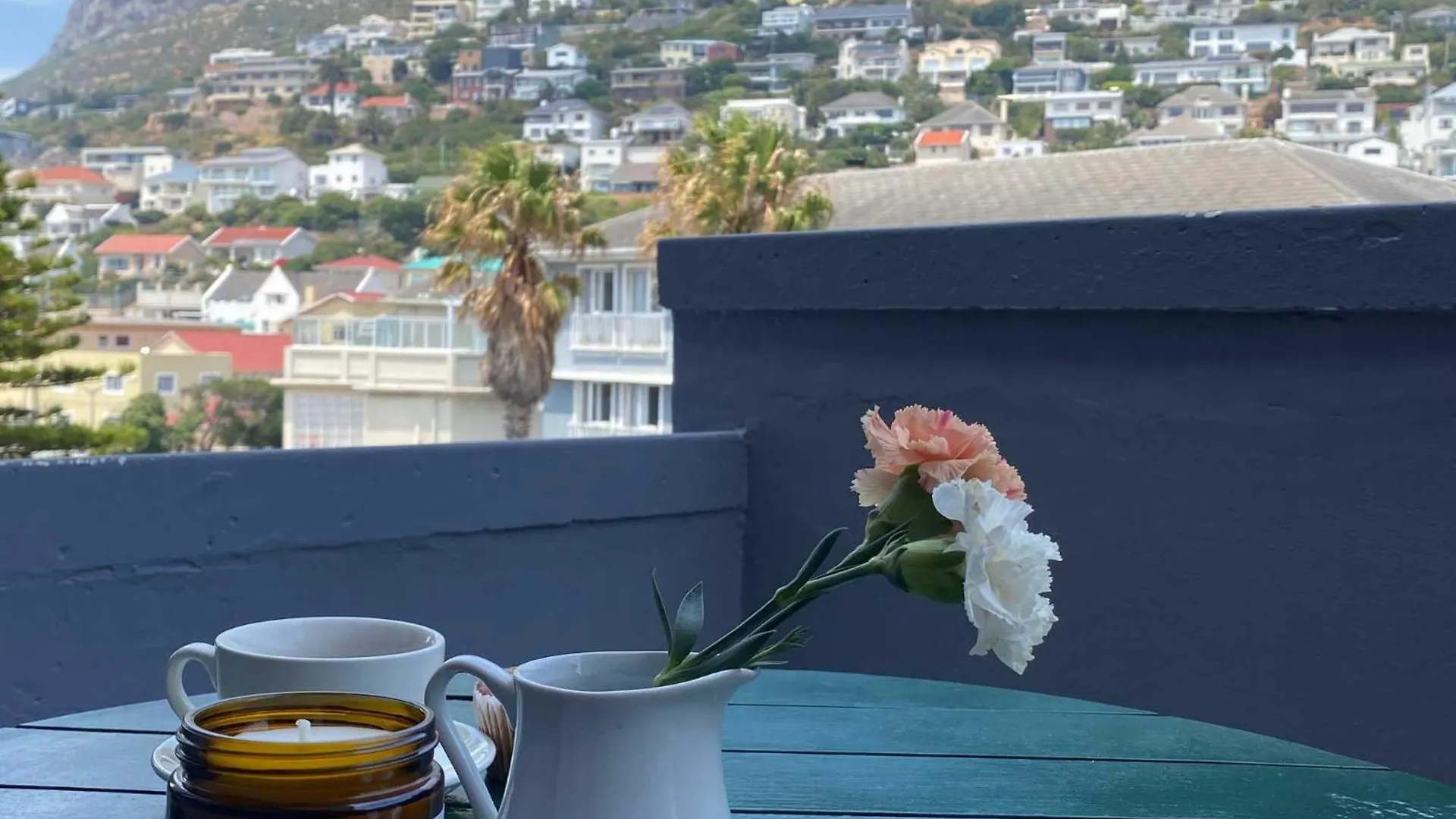 Apartment Tranquility By The Sea: Beachside Family Fun! Cape Town